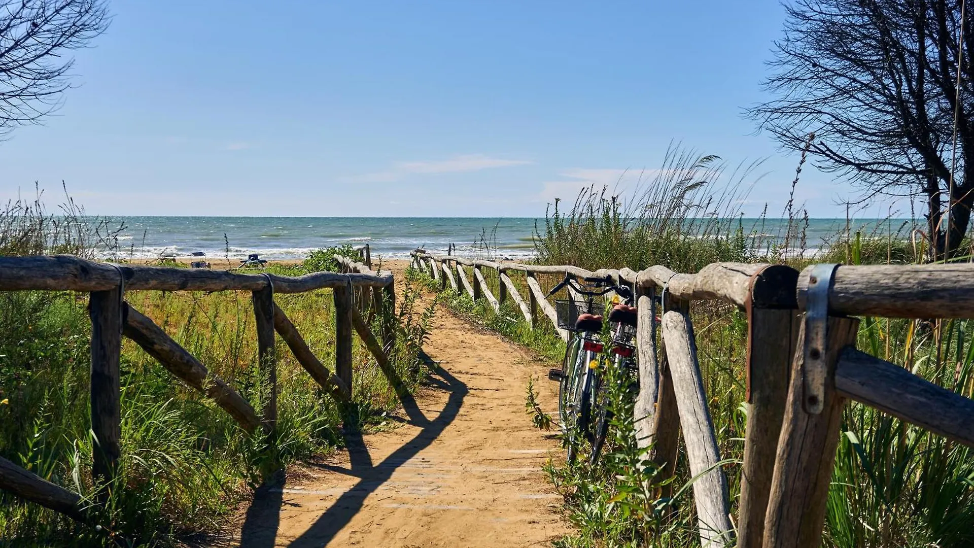 Incredible Apartment With Private Garden - Beahost Bibione Italy