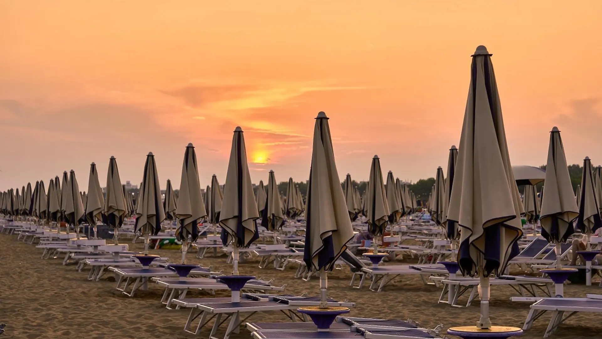 Incredible Apartment With Private Garden - Beahost Bibione