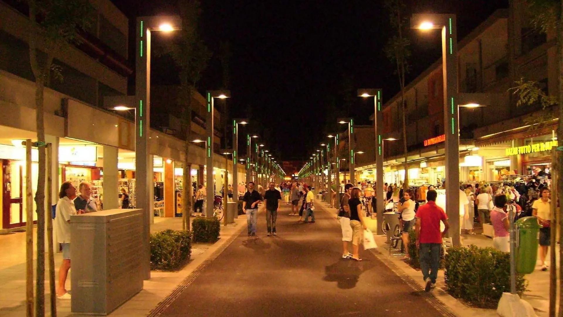 Incredible Apartment With Private Garden - Beahost Bibione