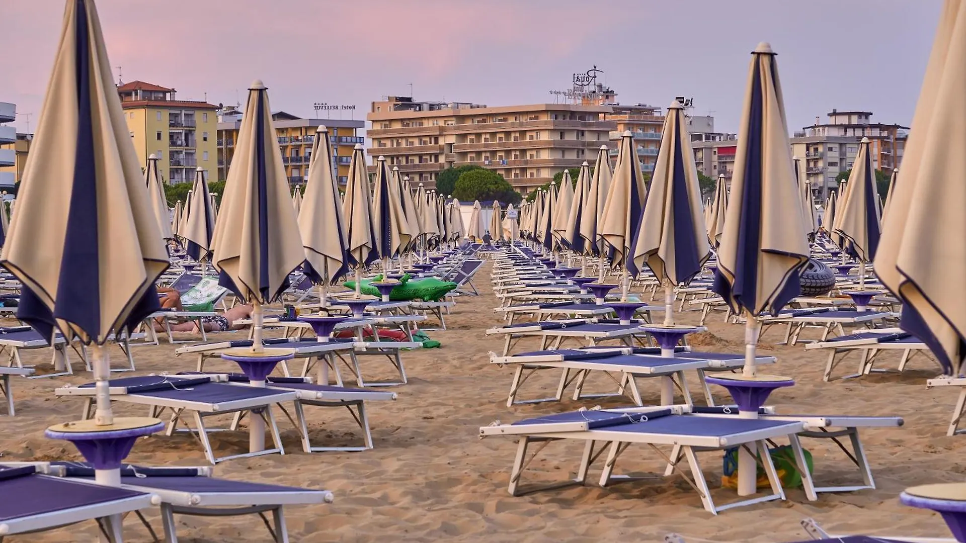 Incredible Apartment With Private Garden - Beahost Bibione